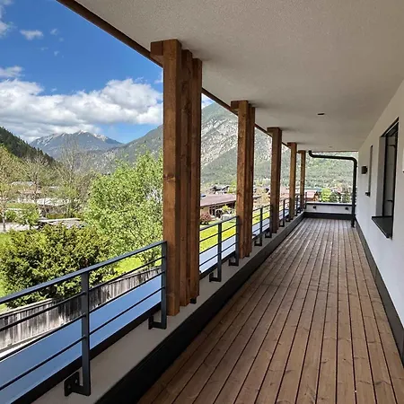 Seeblick Dristenkopf - Opening August 26 بيرتيساو